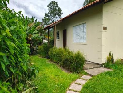 Casa para Venda, em Florian�polis, bairro Ponta das Canas, 3 dormit�rios, 1 banheiro, 2 vagas